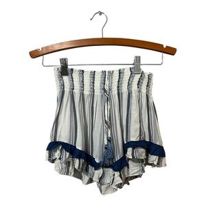 Surf Gypsy Shorts Cover Up Size Small Rayon Ruffles Smocked Tassel New Blue Whit